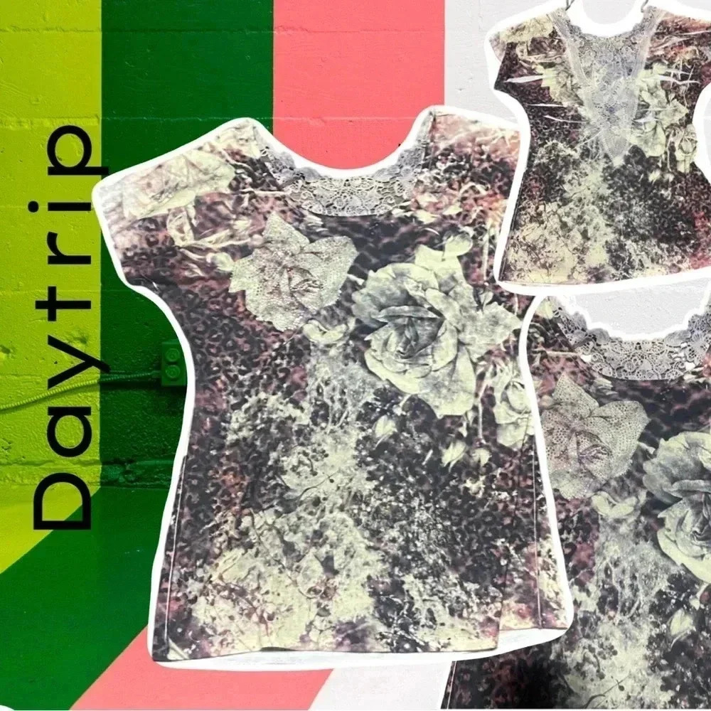 **Lace-Back Allure: Large/X-Large Daytrip Top**